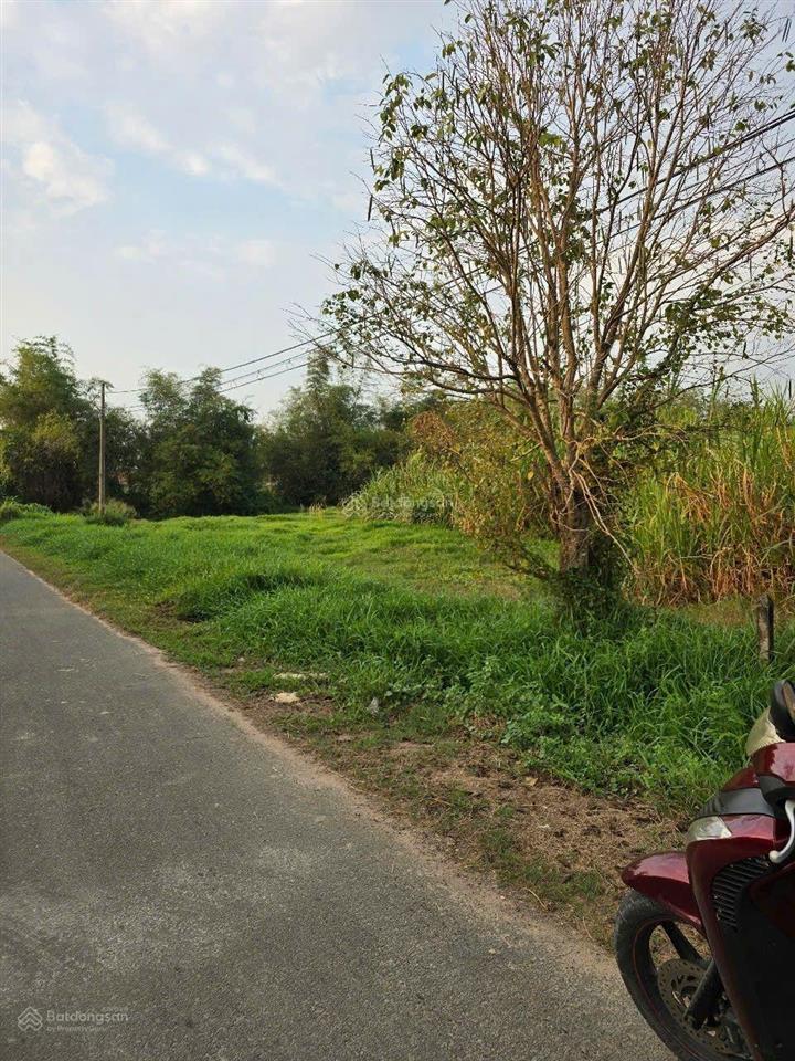 Chính chủ bán đất xã an phú, dt=2020m2, có 490m2 thổ cư, khu dân cư đông, giá chỉ 10,5 tỷ