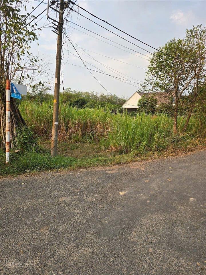 Chính chủ bán đất xã an phú, dt=2020m2, có 490m2 thổ cư, khu dân cư đông, giá chỉ 10,5 tỷ