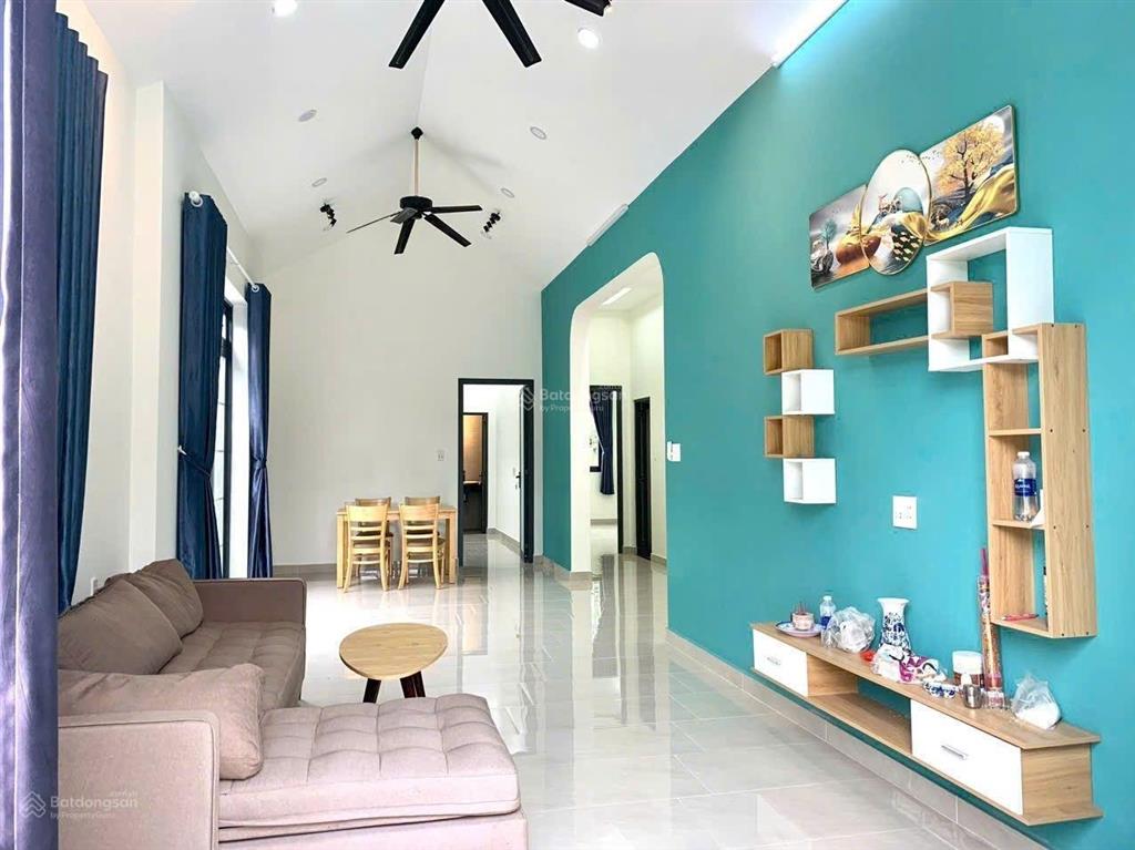 Bán nhà xã phước thạnh , dt 10x46=455m có thổ cư 150m gồm 1 pk .2 pn bếp, giá hạ chỉ còn 3ty850