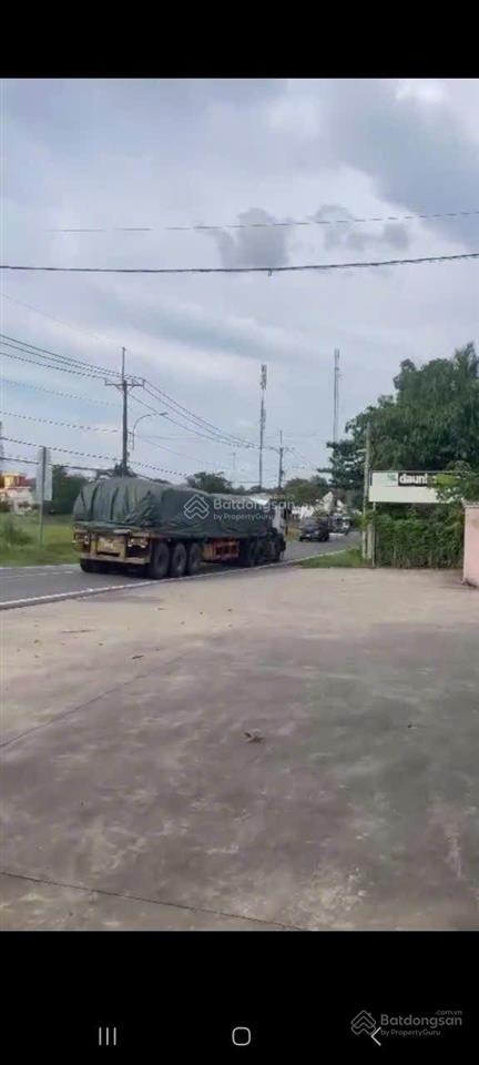 Bán kho mt đường nguyễn thị rành, dt=24x90=2221m, có 300m thổ cư, dt xưởng 500m, giá chỉ 19 tỷ