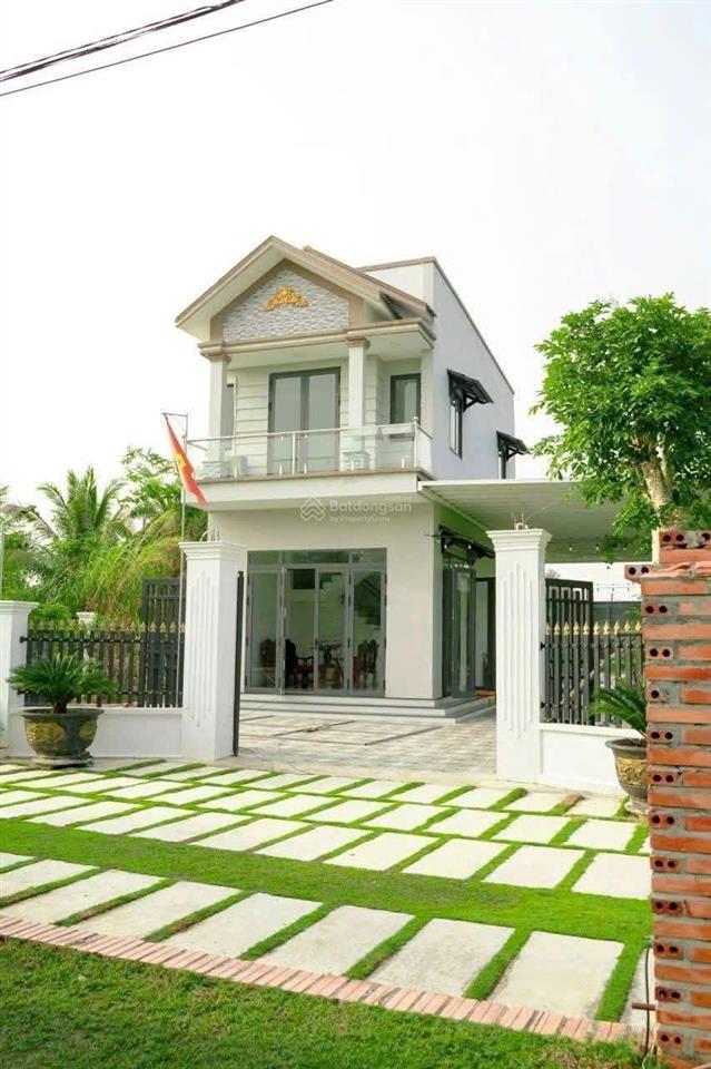 Bán biệt thự nghỉ dưỡng, tổng diện tích 3462m2 có 364m2 thổ cư, đất nở hậu, xã trung lập thượng