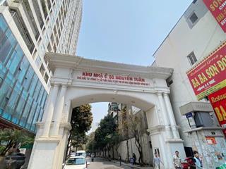 Bán nhà liền kề 90 nguyễn tuân  thanh xuân 72m2, 5 tầng, thang máy, giá 37 tỷ