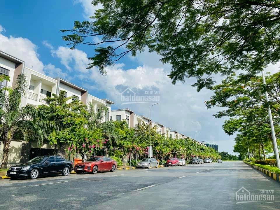 Chính chủ bán căn shophouse centa city dt 120m2 nhà 3 tầng đường rộng 26m kinh doanh đa ngành nghề
