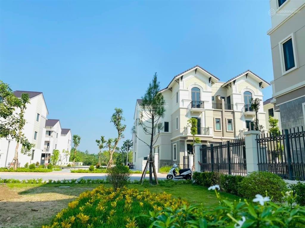 Chính chủ cần bán căn biệt thự 3 tầng siêu đẹp tại dự án centa city dt 135m2 giá rẻ nhất thị trường