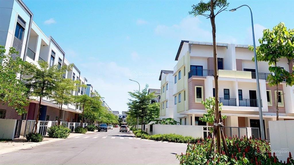 Chính chủ cần bán gấp căn góc 2 mặt tiền siêu đẹp dt 127m2 kđt beomes vsip giá siêu rẻ chỉ 8,x tỷ
