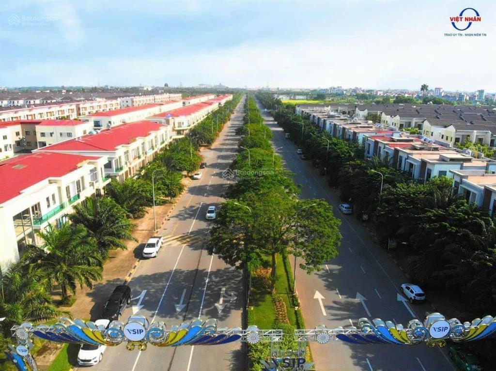 Chính chủ cần bán căn shophouse 120m2 trục đường 26m đã hoàn thiện full nội thất đang cho thuê