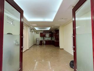 Cho thuê mặt bằng, văn phòng ngõ trịnh công sơn 55m2