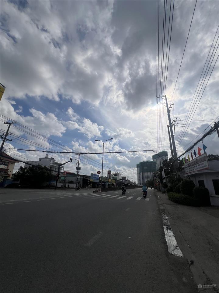 Mặt tiền quốc lộ 1k vị trí vip gần big c go tp dĩ an