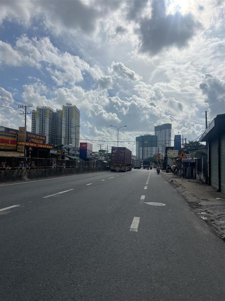 Mặt tiền quốc lộ 1k vị trí vip gần big c go tp dĩ an