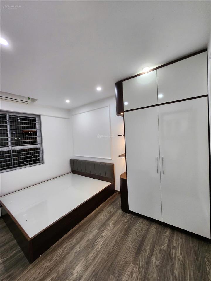 Tài chính 2.4 tỷ  chính chủ thiện chí bán nhanh ch  42m, full nội thất tòa ct2 nam xa la.