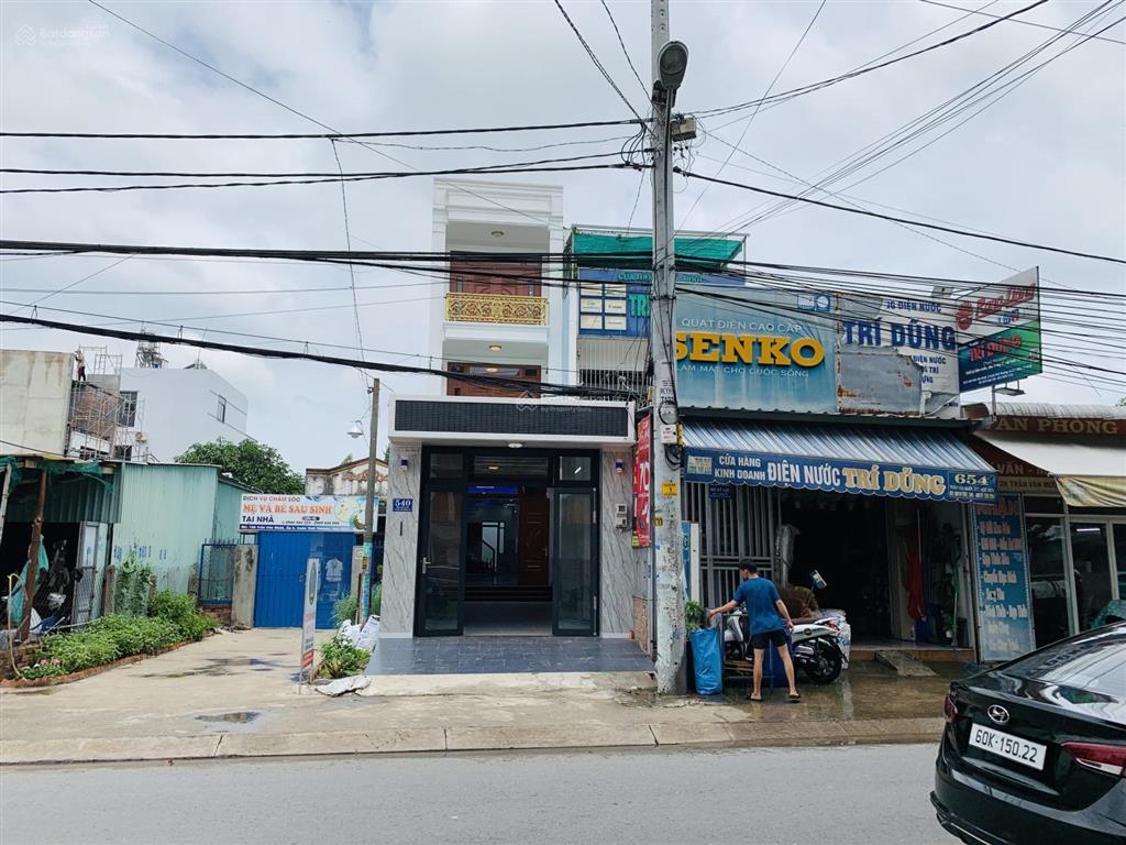 (giảm 500tr )bán nhà đúc 3 tấm mặt tiền trần văn mười