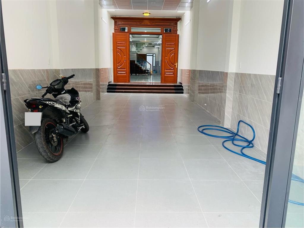 (giảm 500tr )bán nhà đúc 3 tấm mặt tiền trần văn mười