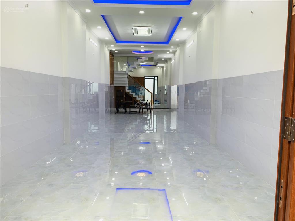 (giảm 500tr )bán nhà đúc 3 tấm mặt tiền trần văn mười