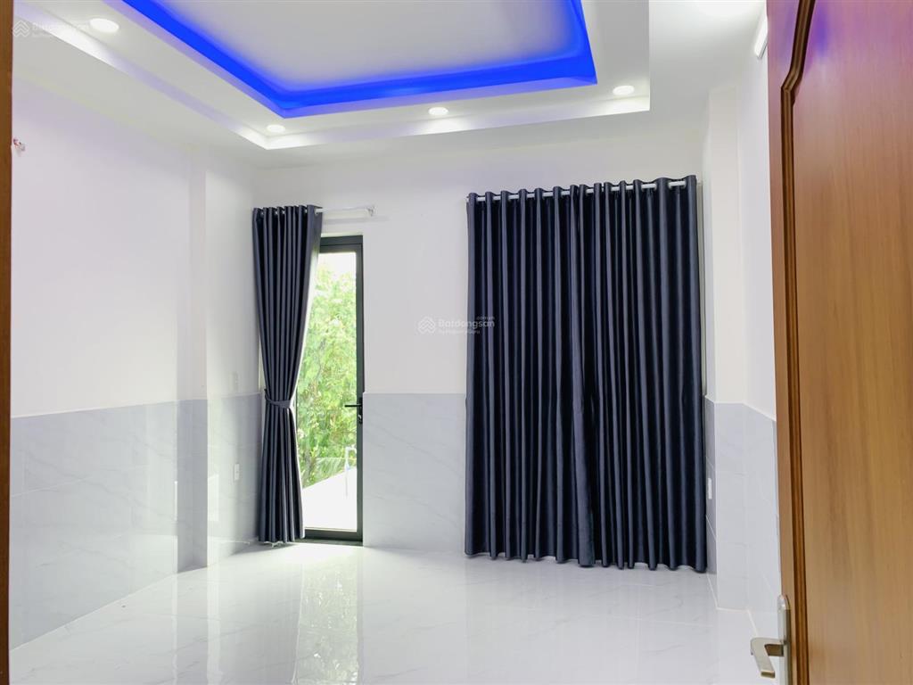 (giảm 500tr )bán nhà đúc 3 tấm mặt tiền trần văn mười