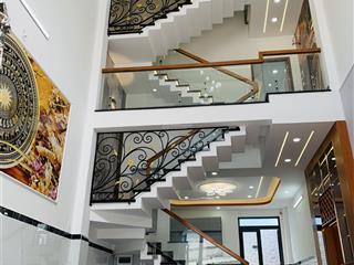 Bán nhà gần chợ đầu mối hóc môn