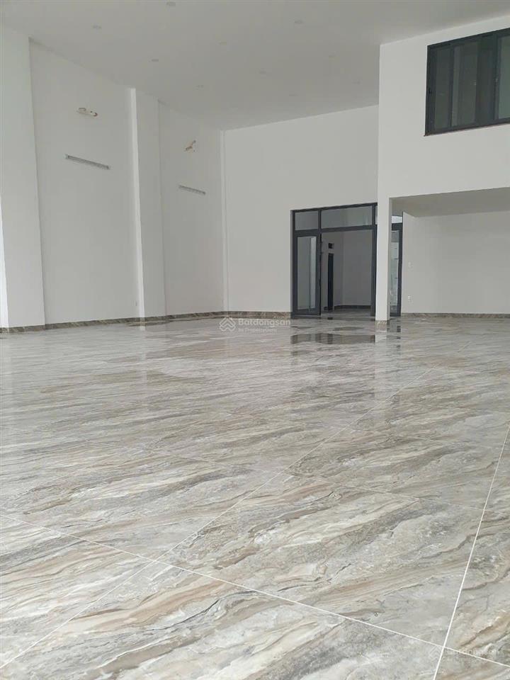 Bán nhà ở kết hợp kinh doanh mặt tiền đường trần văn mười