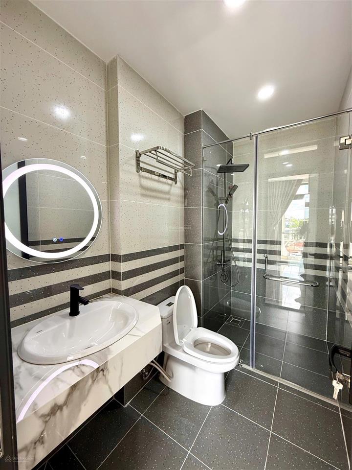 Bán nhà gần chợ đầu mối nguyễn thị sóc