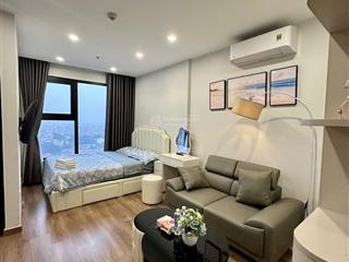 Bán căn studio view hồ tầng trung cực đẹp, 31m2 toà i2 vinsmart city tây mỗ