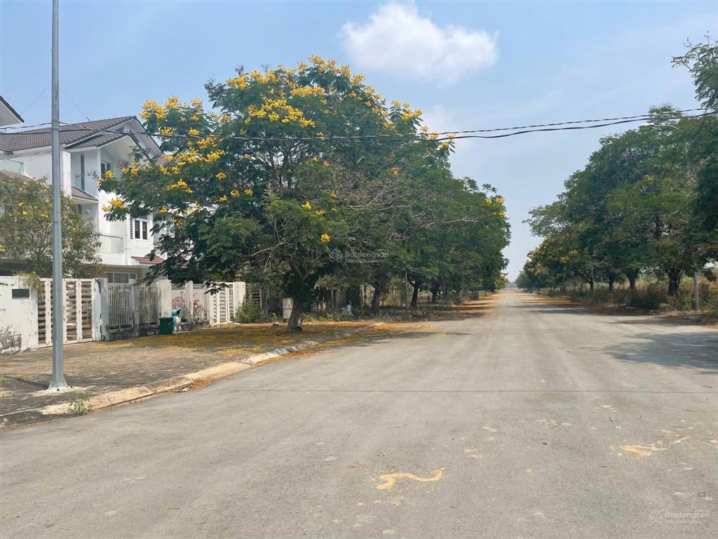 Chính chủ cần bán lô đất dự án sunflower city nhơn trạch dt 161m2 giá 990 triệu,  0907 705 ***