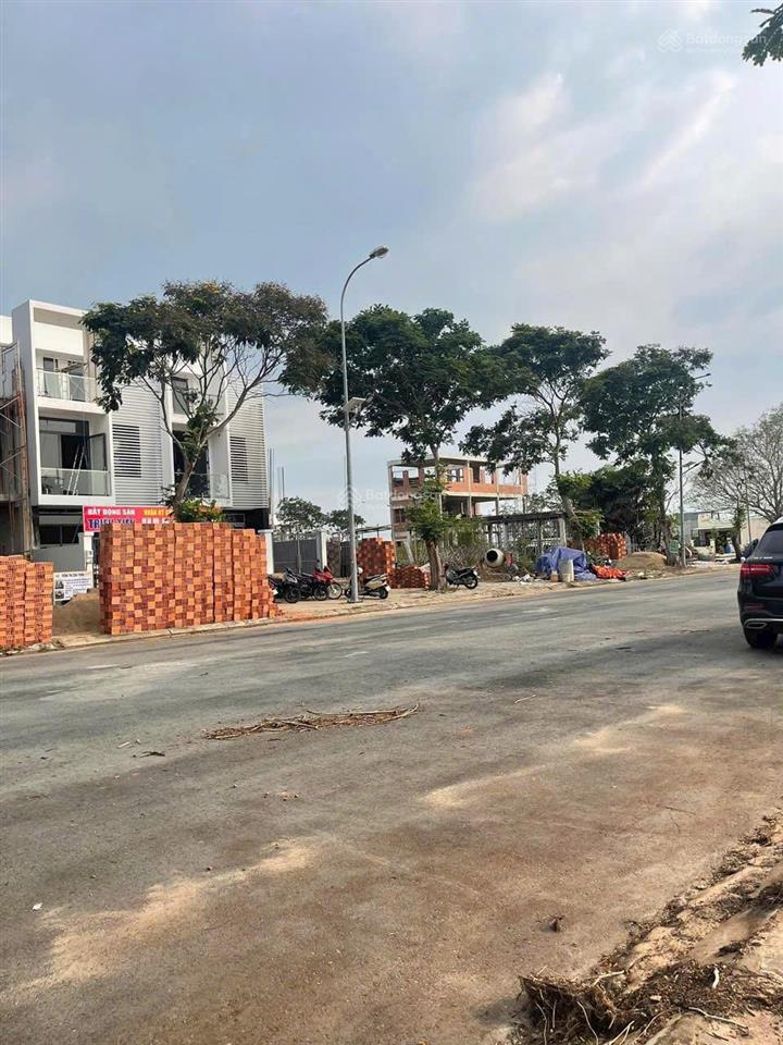 Chính chủ cần bán lô đất 97.5m2 dự án sunflower city, giá 790tr.  0907 705 ***