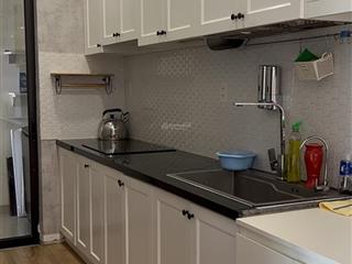 Cho thuê 75m2 2pn  2wc nội thất đầy đủ, dễ thương, có thể nhận nhà ngay.  0767 500 *** ạ