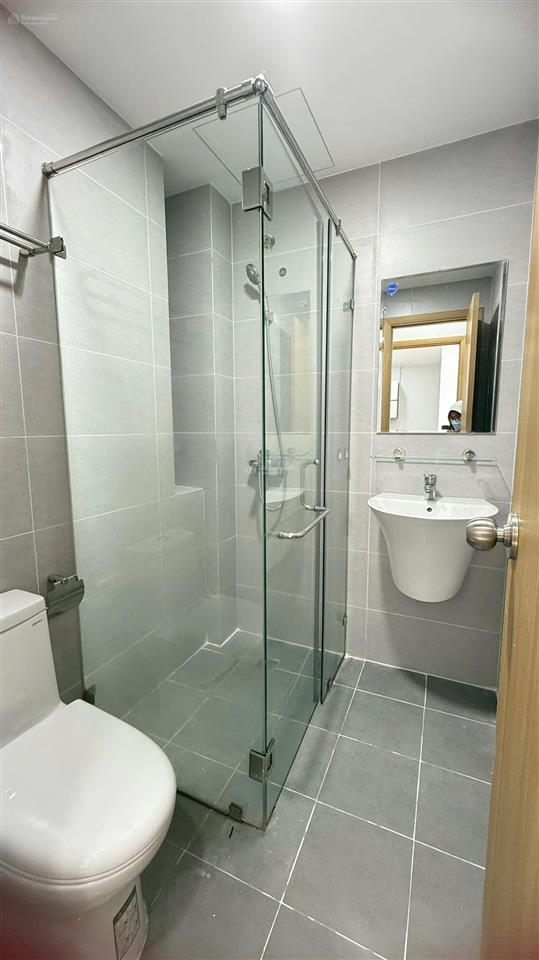 Cần bán nhanh 2pn  2wc full nội thất, giá tốt đầu tư, công chứng sang tên ngay.  0767 500 ***