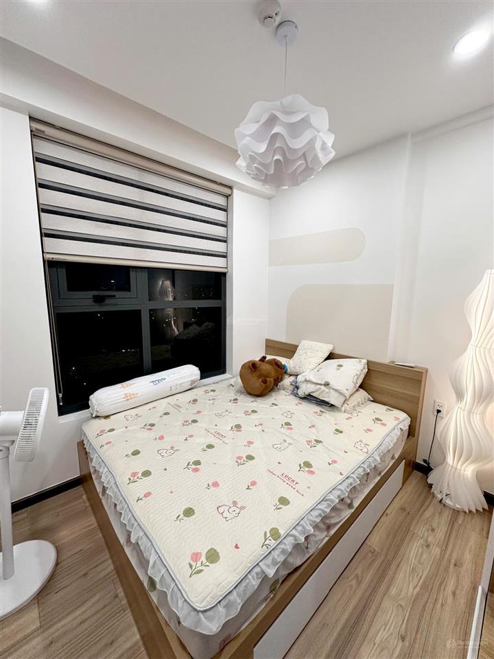 Giỏ hàng chuyển nhượng bcons plaza 1pn2pn, làng đại học giá 1.82.4tỷ.  tư vấn 0767 500 *** ạ