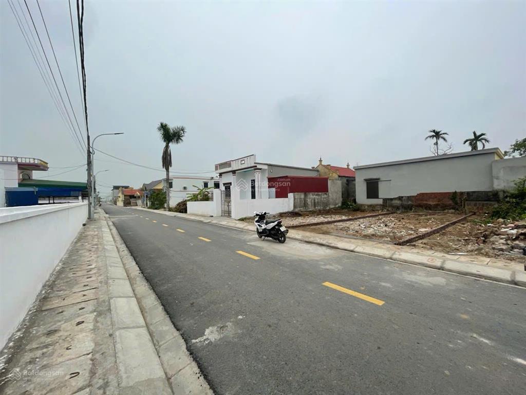 Đất nền bát trang, an lão, hải phòng, cách kcn lg3 chỉ 300m,mặt đường nhựa 8m,mua là thắng