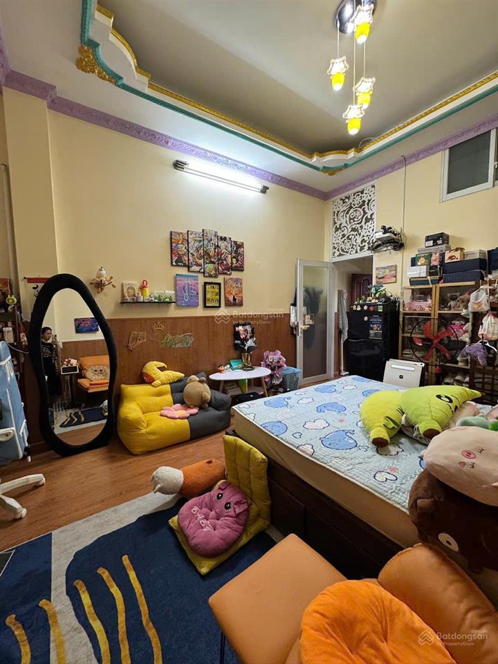 Nhà hẻm 6m vườn lài, tân phú, dt 4x14m đúc 5 tấm, giá hot 7.95 tỷ tl chút