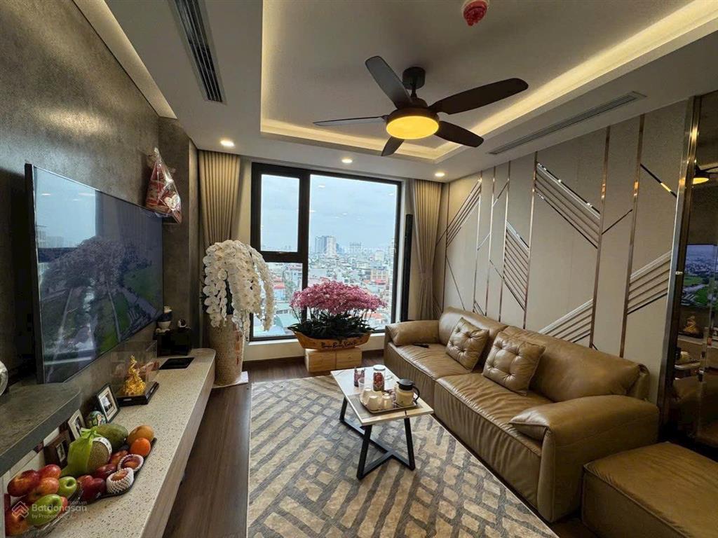 Chính chủ bán căn 3pn dt 98m2 chung cư hà nội centerpoint giá 9.9 tỷ,  0932 392 ***