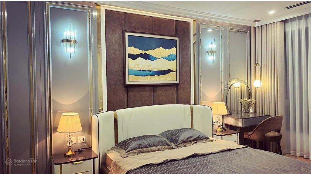 Chính chủ bán căn hộ 3pn dt 95m2 chung cư a10 nam trung yên, giá 7 tỷ bao phí, 0932 392 ***