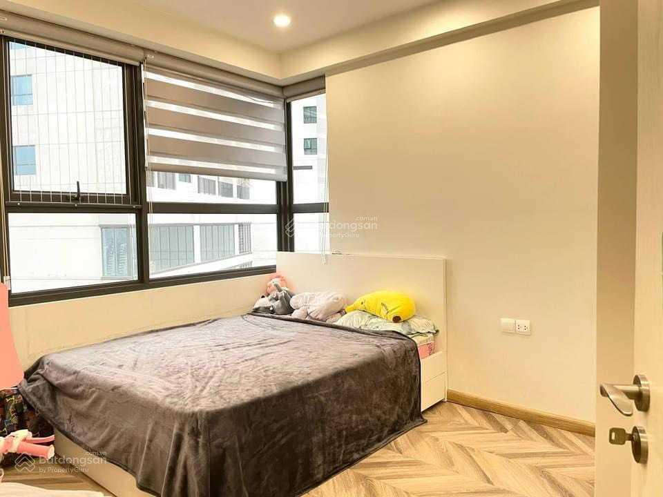Bán căn hộ 2pn dt 65m2 tòa 17t7 trung hòa  nhân chính, giá 5.6 tỷ bao phí,  0932 392 ***