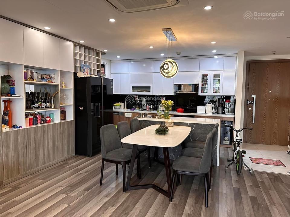 Chính chủ bán căn 2pn dt 70m2 tòa n02 trần quý kiên, giá 5.8 tỷ bao phí,  0932 392 ***