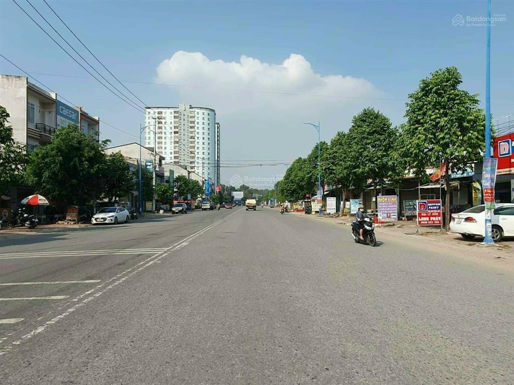 Bán 250m2 đất mặt tiền đường hùng vương phú mỹ giá 8.5 tỷ 0908 983 ***