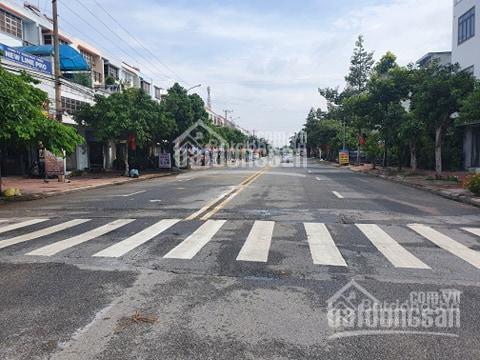 Bán 860m2 đất đường lớn cạnh dự án metropole phú mỹ 0932 110 ***