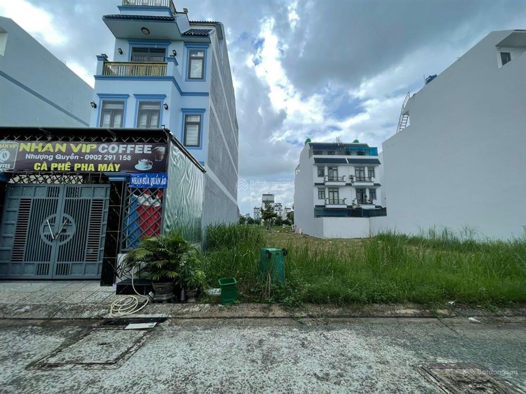 Cần bán đất kđt năm sao 108m2 giá 2ty8  0931 112 ***