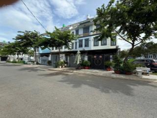 Cần bán lô đất tại kđt năm sao gần công viên 107m2 giá 2ty850 thương lượng.  0931 112 *** ngân