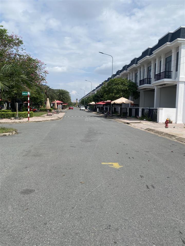 Cần bán gấp đất dự án the sol city 80m2 cần giuộc, long an giá 2 tỷ.  0931 112 ***