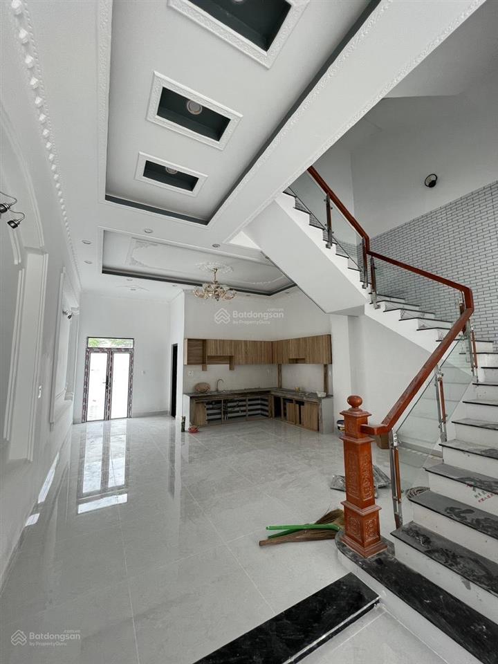 Bán nhà gần công viên 340m2 tại kđt năm sao, long an. giá 5ty7 (thương lượng)  0931 112 ***