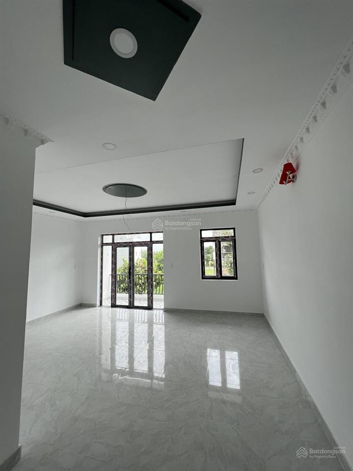 Bán nhà gần công viên 340m2 tại kđt năm sao, long an. giá 5ty7 (thương lượng)  0931 112 ***