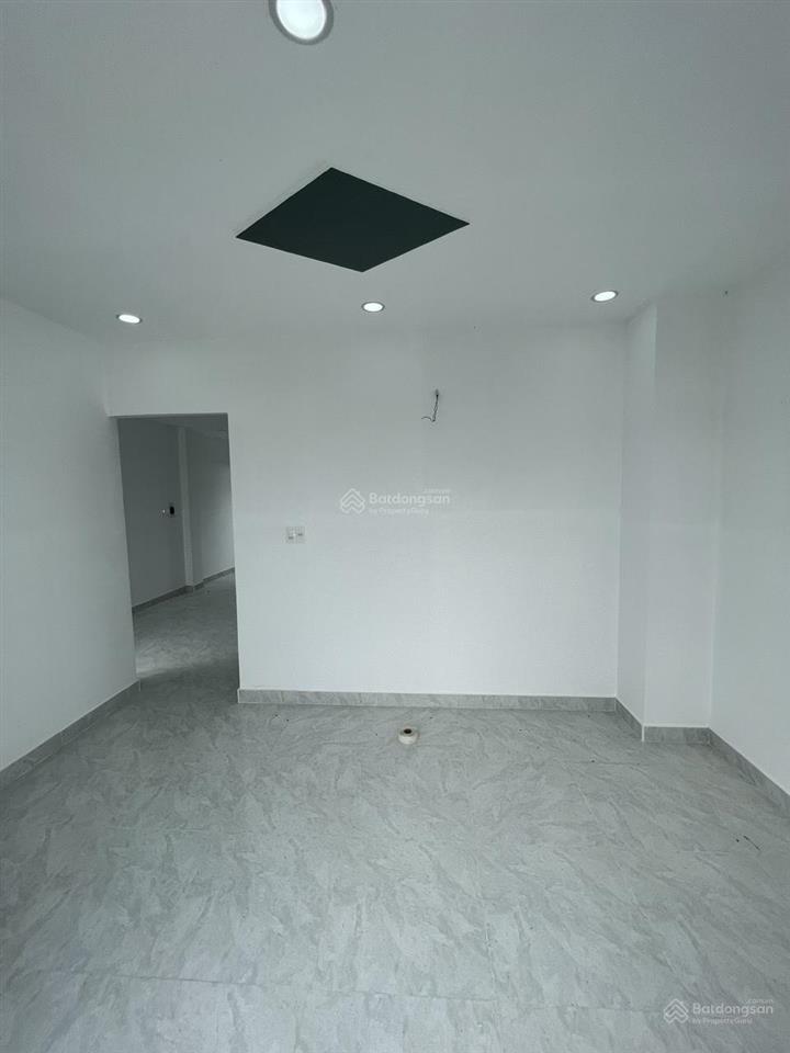 Bán nhà gần công viên 340m2 tại kđt năm sao, long an. giá 5ty7 (thương lượng)  0931 112 ***