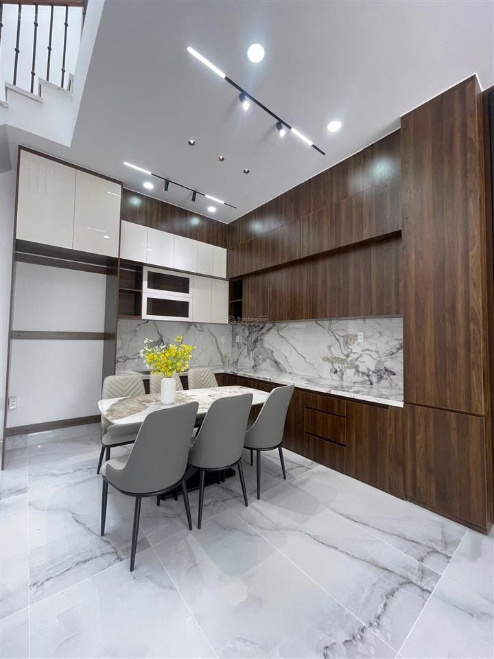 Cần bán căn nhà tại kđt the sol city giá 4tỷ5 (thương lượng) 136m2.  0931 112 ***