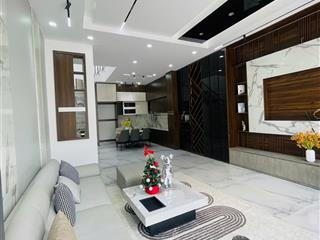 Cần bán căn nhà tại kđt the sol city giá 4tỷ5 (thương lượng) 136m2.  0931 112 ***