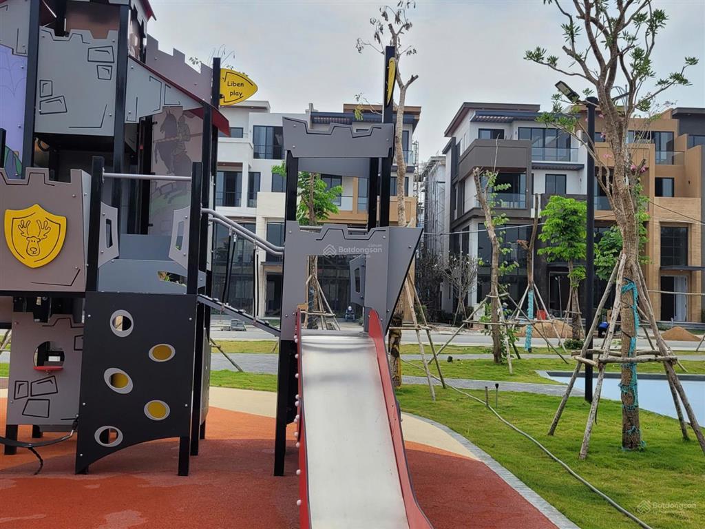 Cho thuê biệt thự a24 the 9 stellars mặt tiền 7m, kề metro số 1, kinh doanh đỉnh cao