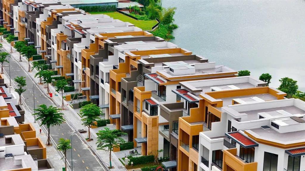 Suất duy nhất biệt thự dãy athe 9 stellars mặt tiền 7m trục chính dự án, liền kề metro số 1