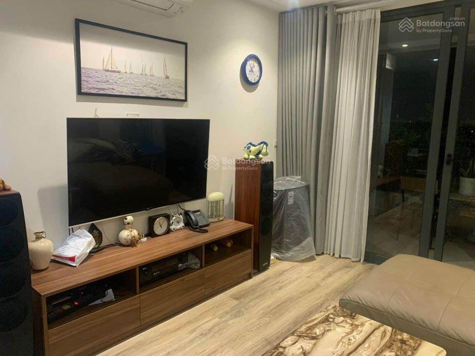 Bán căn 3 pn, diện tích 107,6 m2, tầng trung, view đẹp, bàn giao nhà ngay 80 tr/ m2