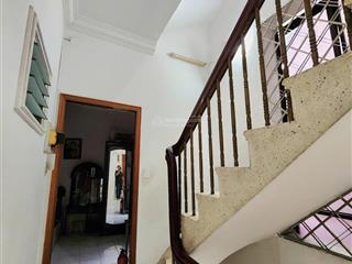 Hẻm xe hơi lê văn sỹ, p. 12, q. 3