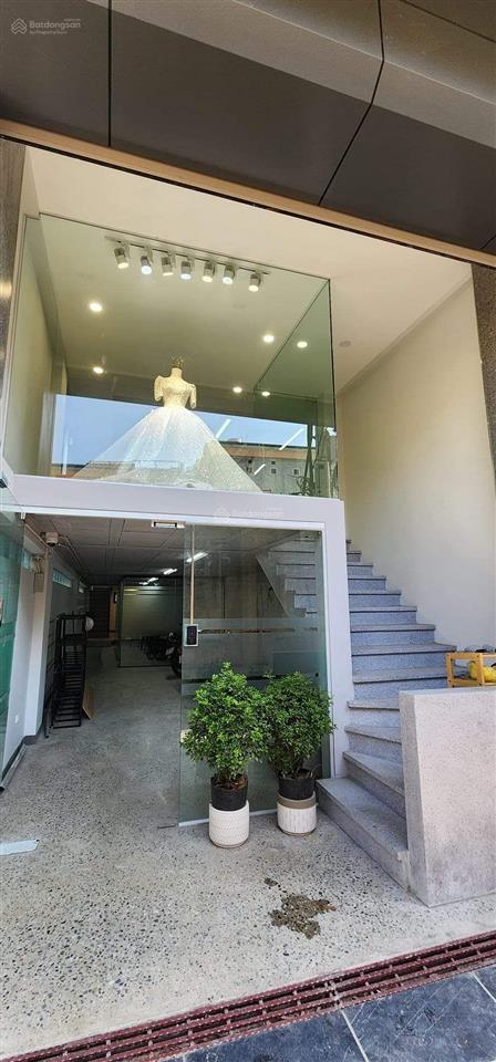 Chính chủ bán nhà riêng, hoàng cầu, đống đa, 96m2, 7t, thang máy, cho thuê văn phòng