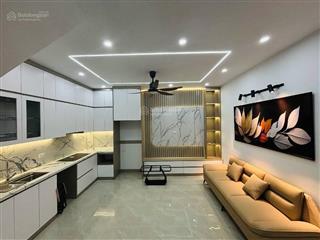 Nhà mới 4 tầng  phố ngọc khánh  ngõ thông  khu ít nhà bán  vào ở ngay.