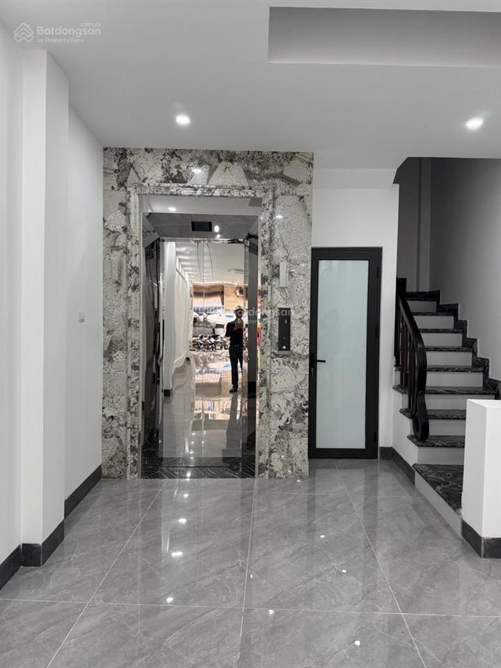 Siêu phẩm kinh doanh  hoàn kiếm  69m2 nhà 5 tầng  gara ô tô  thang máy  nội thất đẹp.